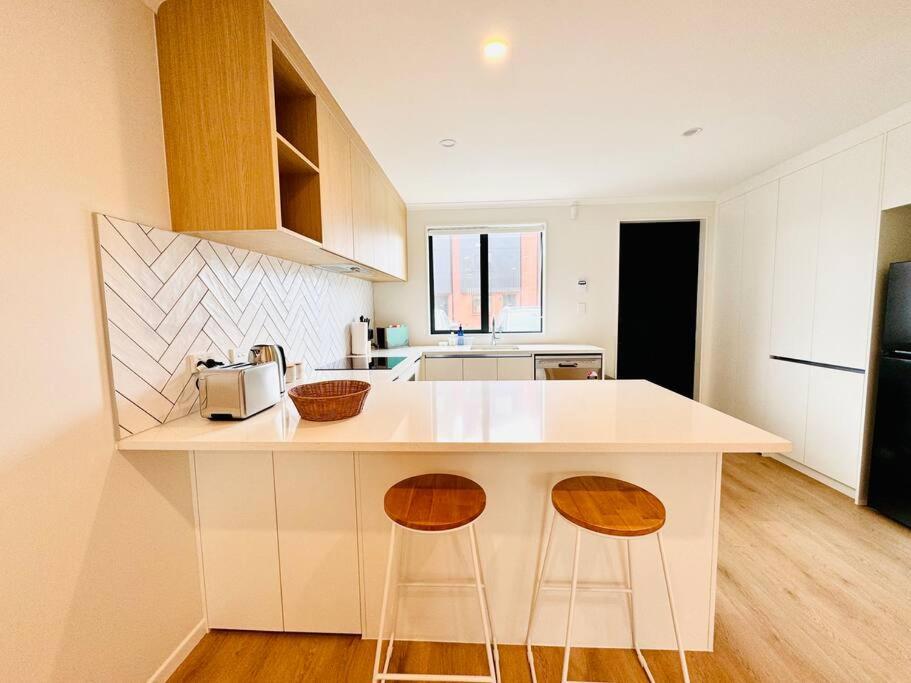 Henderson - 4-Bedrooms Home Auckland Eksteriør billede
